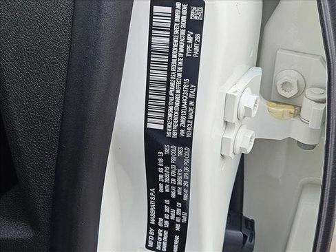 Used 2019 Maserati Levante image 25