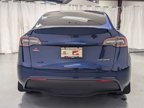 Used 2023 Tesla Model Y Long Range image 24