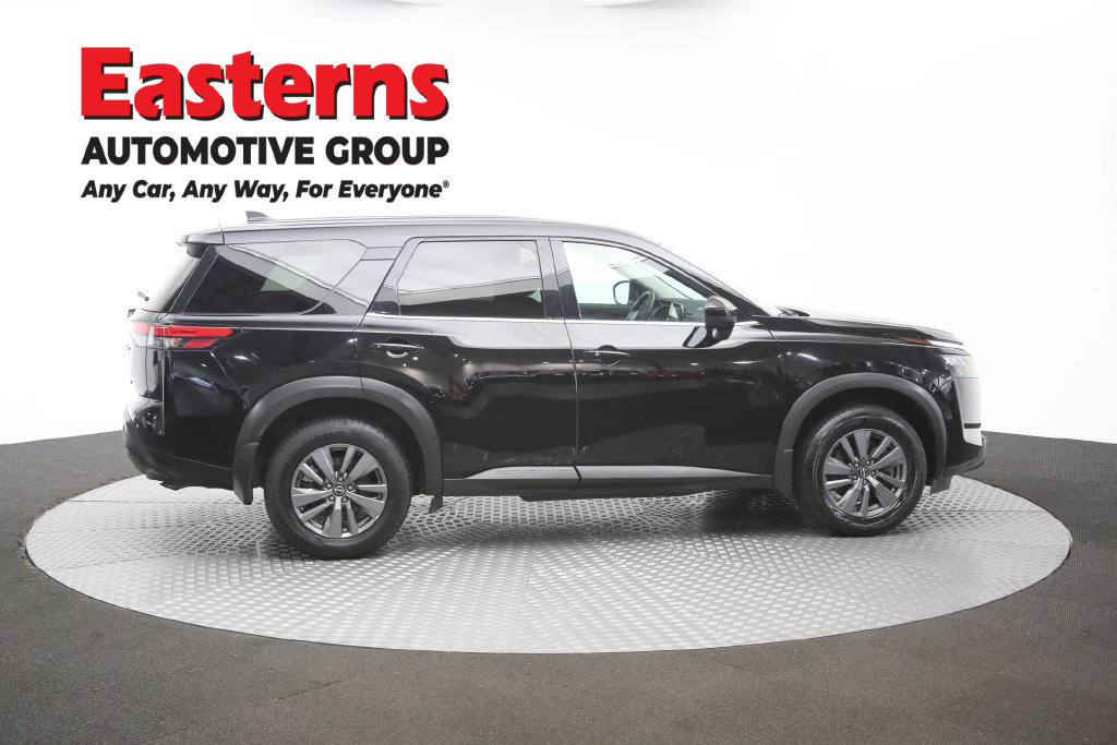 Used 2024 Nissan Pathfinder S AWD/4WD image 42
