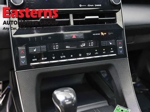 Used 2021 Toyota Avalon XSE image 20