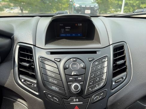 Used 2018 Ford Fiesta SE FWD image 19