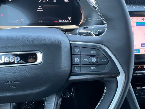 New 2026 Jeep Grand Cherokee L Limited w/ Limited Altitude Package RWD image 23