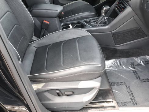 Used 2022 Volkswagen Tiguan SEL R-Line AWD/4WD image 39