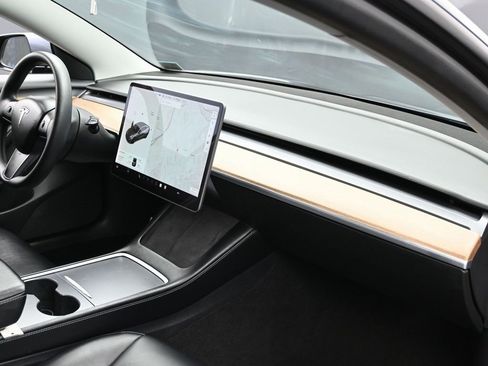 Used 2021 Tesla Model 3 Long Range image 37