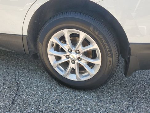 Used 2019 Chevrolet Equinox LT w/ Driver Convenience Package FWD image 28