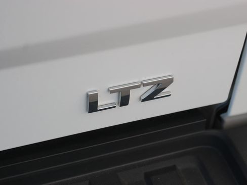 Used 2016 Chevrolet Silverado 2500 LTZ w/ Duramax Plus Package AWD/4WD image 12
