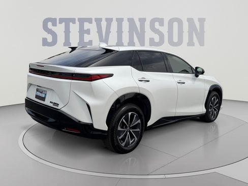 Used 2025 Lexus RZ 450e w/ Accessory Package (2T) AWD/4WD image 5
