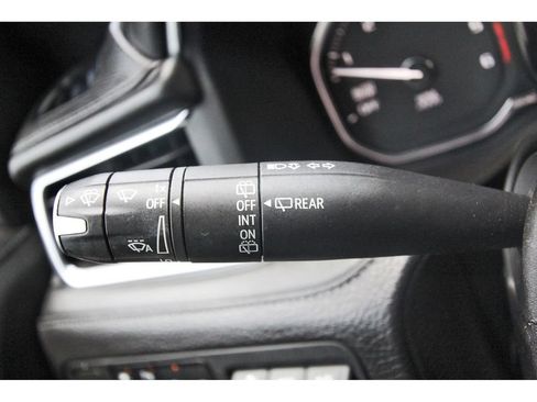 Used 2021 GMC Yukon XL Denali w/ LPO, Illumination Package AWD/4WD image 18