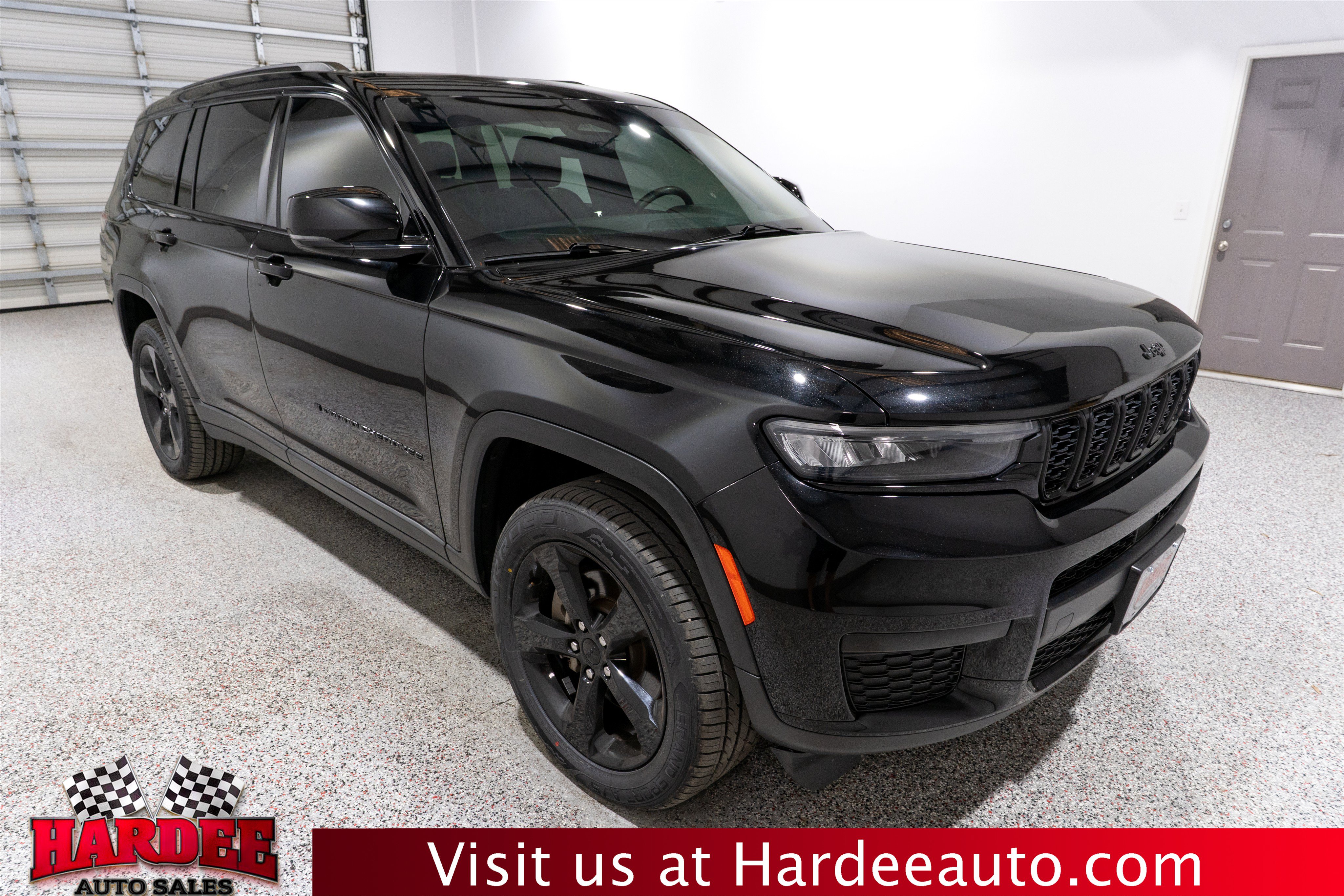 Used 2023 Jeep Grand Cherokee L Laredo AWD/4WD image 6
