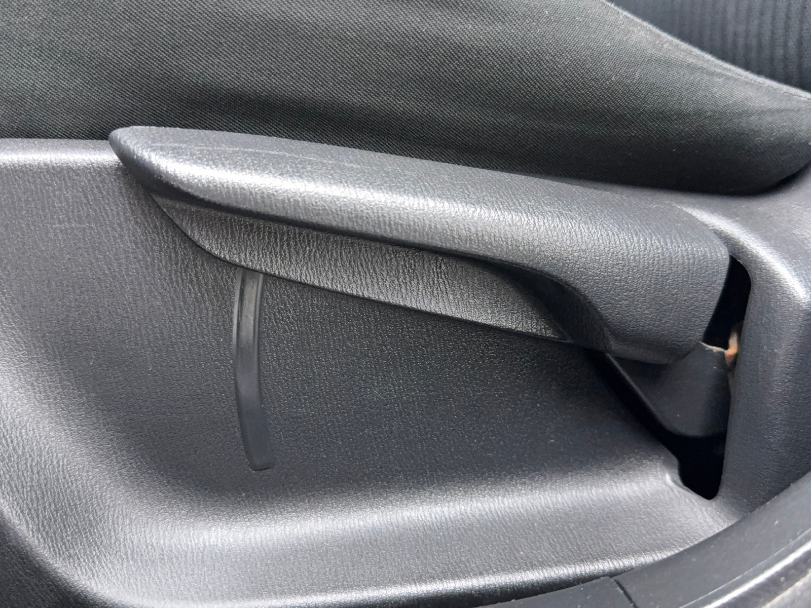 Used 2015 MAZDA MAZDA3 i Sport FWD image 19