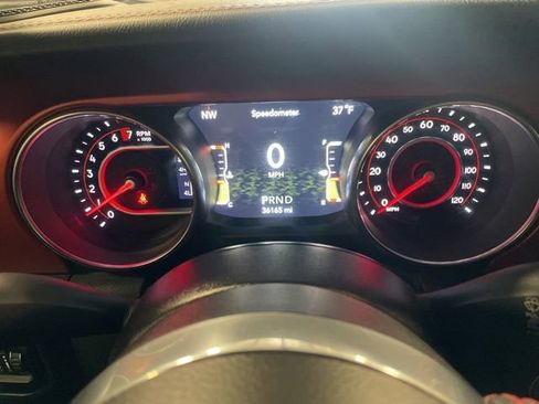 Used 2022 Jeep Wrangler Unlimited Rubicon w/ Steel Bumper Group image 16