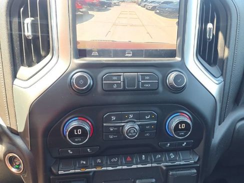 Used 2021 Chevrolet Silverado 1500 LT Trail Boss w/ Convenience Package II AWD/4WD image 20