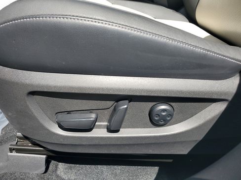 Used 2023 INFINITI QX55 Luxe w/ Cargo Package image 11