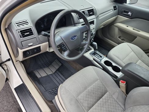 Used 2012 Ford Fusion S FWD image 4