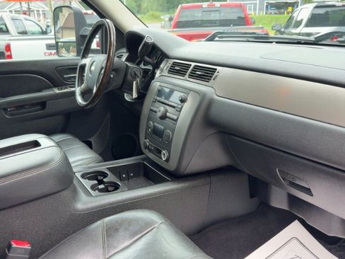 Used 2014 Chevrolet Silverado 2500 LTZ w/ Snow Plow Prep Package AWD/4WD image 14