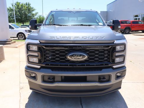 New 2026 Ford F350 Lariat w/ Black Appearance Package AWD/4WD image 8