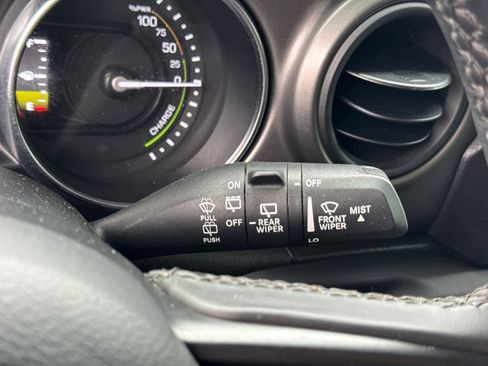 Used 2023 Jeep Wrangler Unlimited w/ Cold Weather Group image 18