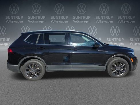 Used 2023 Volkswagen Tiguan SE image 42