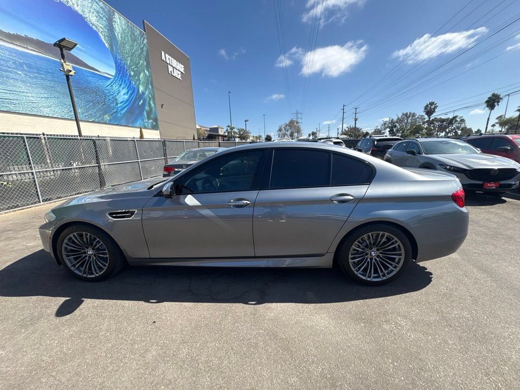 Used 2013 BMW M5 RWD image 8