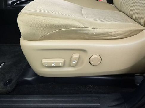 Used 2014 Toyota 4Runner SR5 RWD image 10