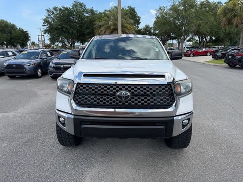 Used 2019 Toyota Tundra SR5 w/ SR5 Upgrade Package AWD/4WD image 12