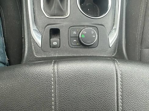 Used 2023 Chevrolet Traverse LT w/ LPO, Floor Liner Package AWD/4WD image 27