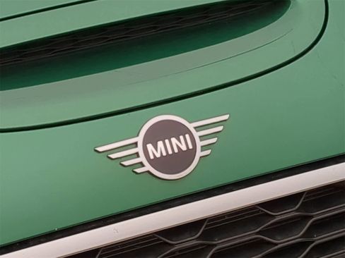Used 2021 MINI Cooper S image 19