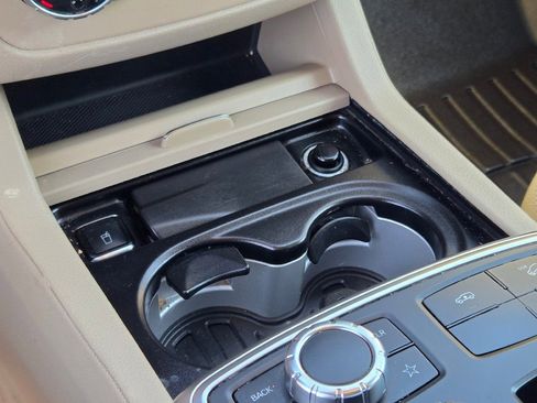 Used 2014 Mercedes-Benz GL 450 4MATIC image 29