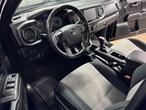 Used 2023 Toyota Tacoma TRD Off-Road w/ Black Out Package (TMS) image 17