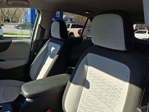 Used 2023 Chevrolet Equinox LT image 14