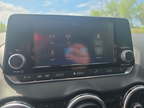 Used 2023 Nissan Sentra S FWD image 28