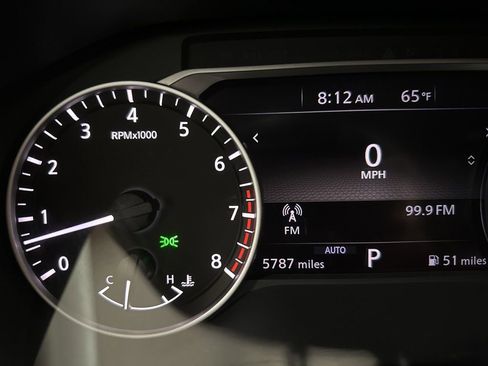 Used 2025 Nissan Pathfinder S AWD/4WD image 28