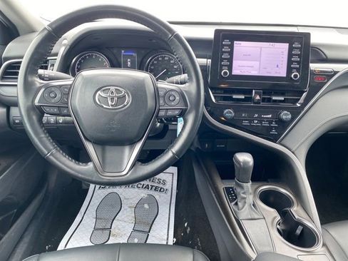 Used 2023 Toyota Camry SE image 6