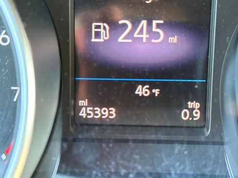 Used 2020 Volkswagen Tiguan SE R-Line image 18