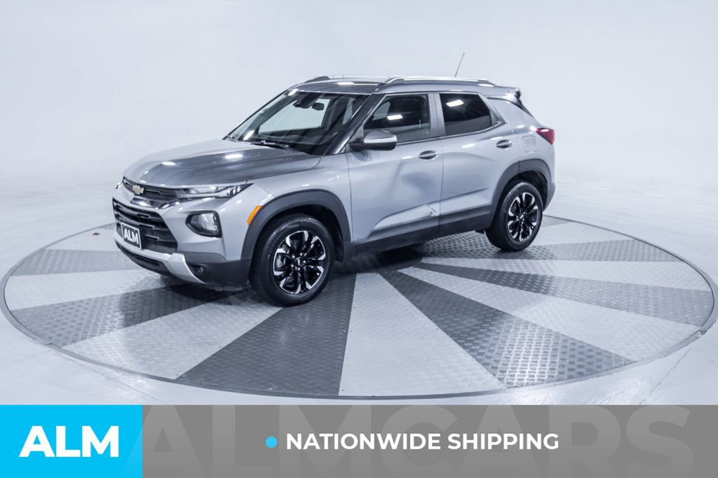 Used 2023 Chevrolet TrailBlazer LT FWD image 2