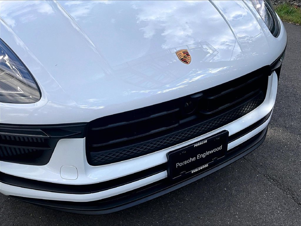 Certified 2026 Porsche Macan S AWD/4WD image 32
