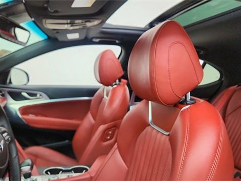 Used 2023 Genesis G70 2.0T w/ Sport Prestige Package image 32
