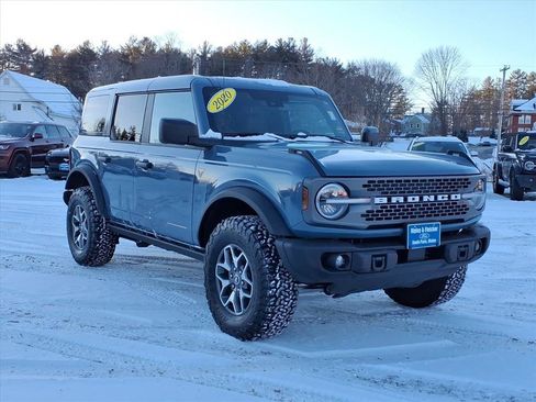 Used 2025 Ford Bronco Badlands image 3