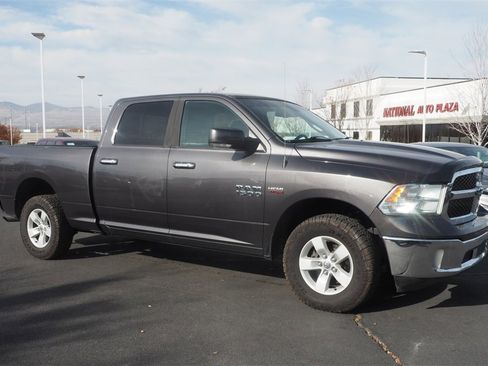 Used 2016 RAM 1500 Classic SLT w/ Luxury Group image 3