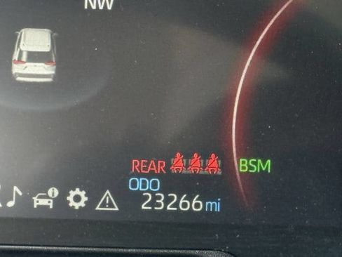 Used 2025 Toyota RAV4 XLE FWD image 16
