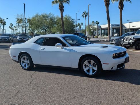 Used 2023 Dodge Challenger SXT image 9