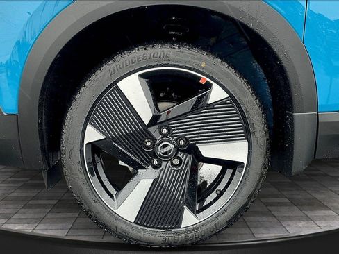 New 2026 Nissan Kicks SR image 11