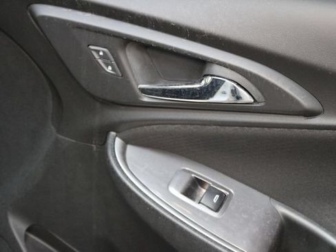 Used 2020 Chevrolet Malibu LS FWD image 9