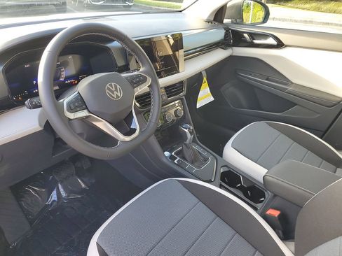 New 2026 Volkswagen Taos S image 19