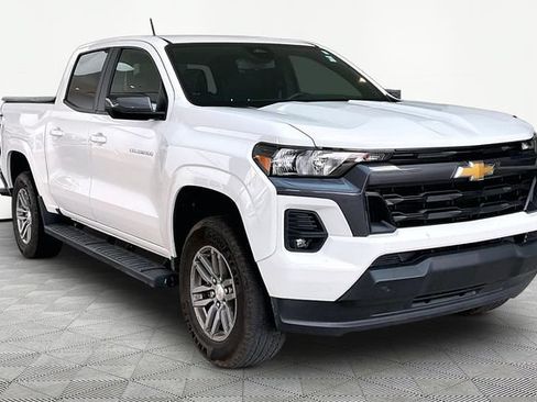 Used 2024 Chevrolet Colorado LT w/ LT Convenience Package RWD image 1