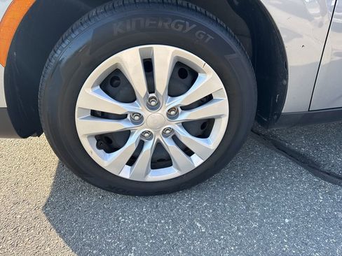 Used 2023 Kia Soul LX image 10