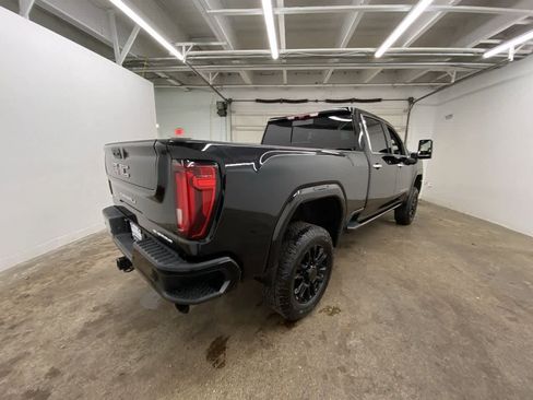 Used 2023 GMC Sierra 3500 Denali w/ Denali Black Diamond Edition image 6
