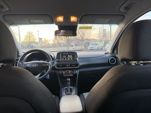 Used 2021 Hyundai Kona SE image 13