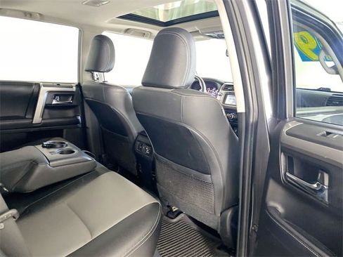 Used 2019 Toyota 4Runner SR5 Premium image 32