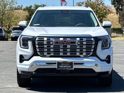 New 2026 GMC Terrain Denali w/ LPO, Floor Liner Package AWD/4WD image 10